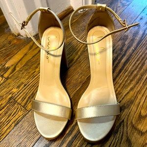 Lulu’s gold heels!